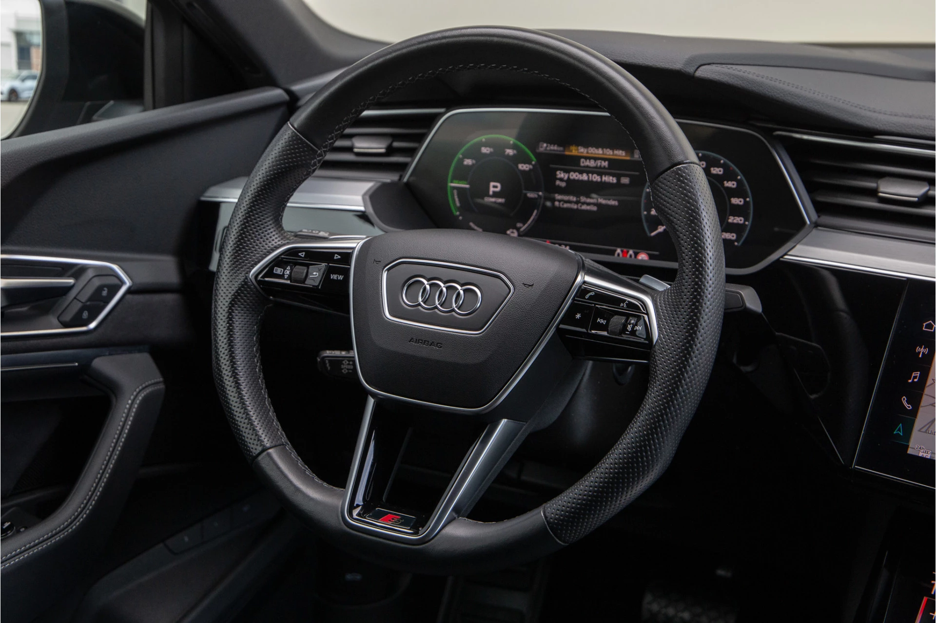 Hoofdafbeelding Audi e-tron