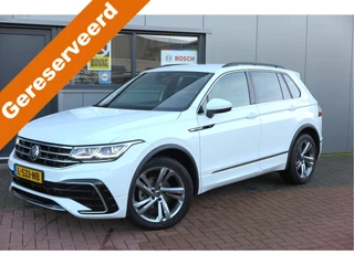 Volkswagen Tiguan 1.5 TSI 150pk DSG 2xR-Line Virtual Cockpit , Trekhaak, Camera , Navi , DAB+ , Carplay , Led verlichting etc.