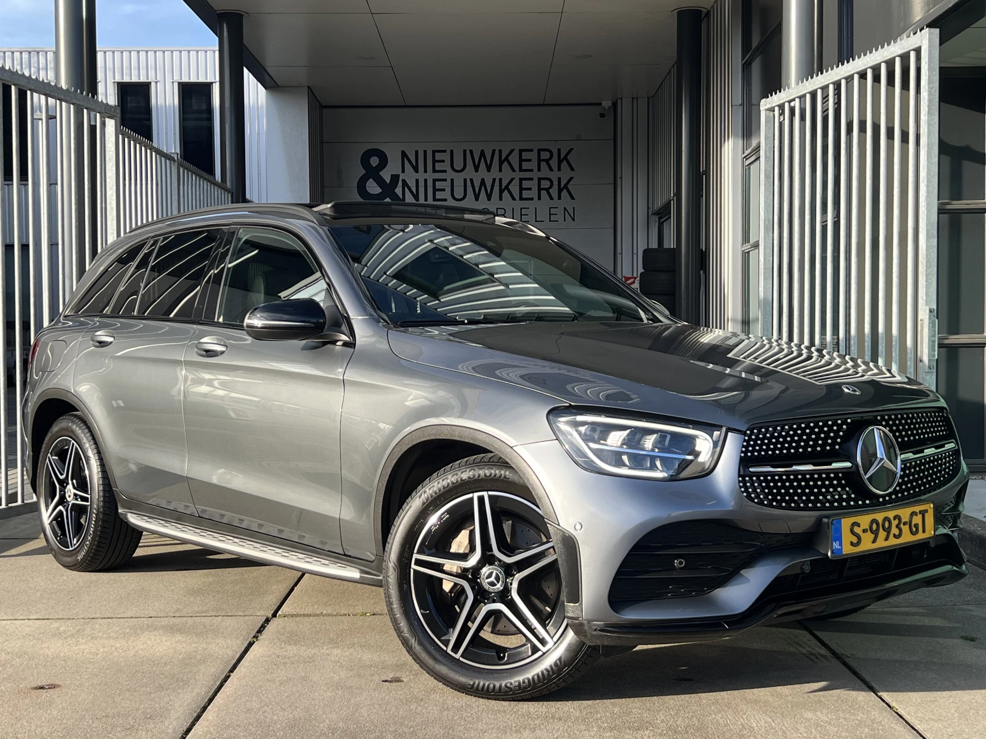 Hoofdafbeelding Mercedes-Benz GLC