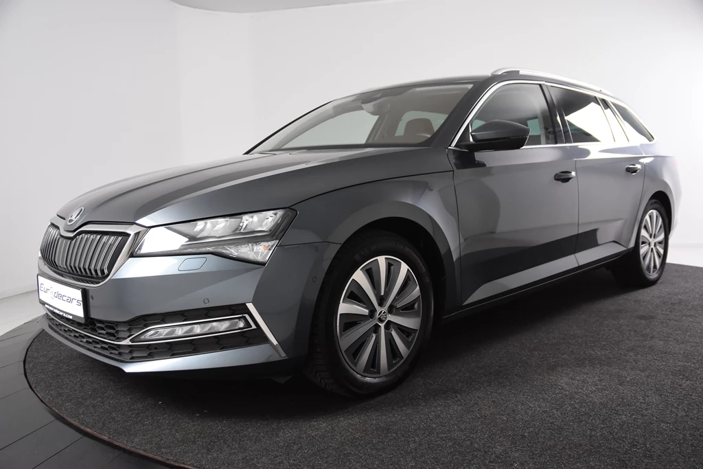 Hoofdafbeelding Škoda Superb