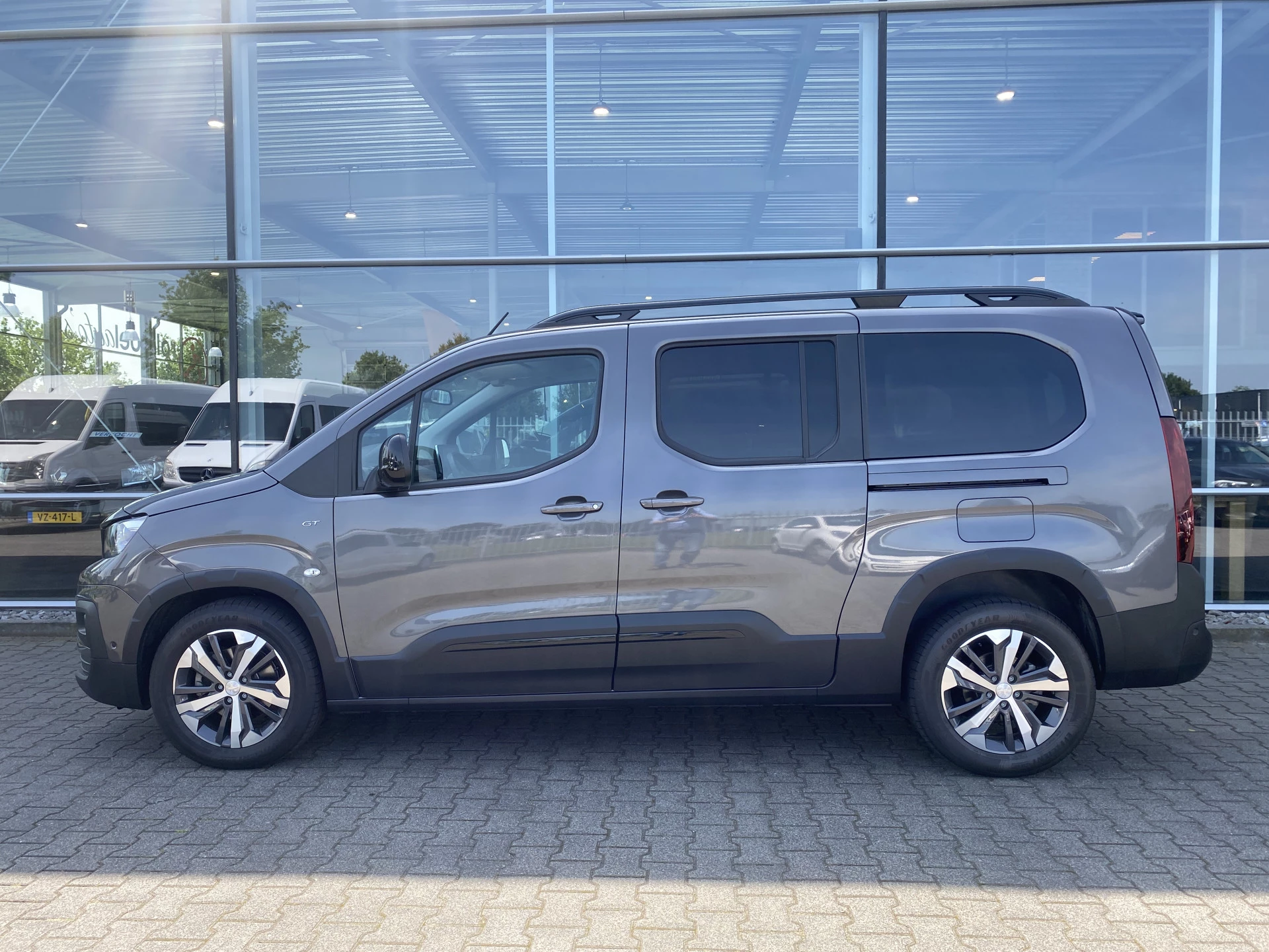 Hoofdafbeelding Peugeot Rifter