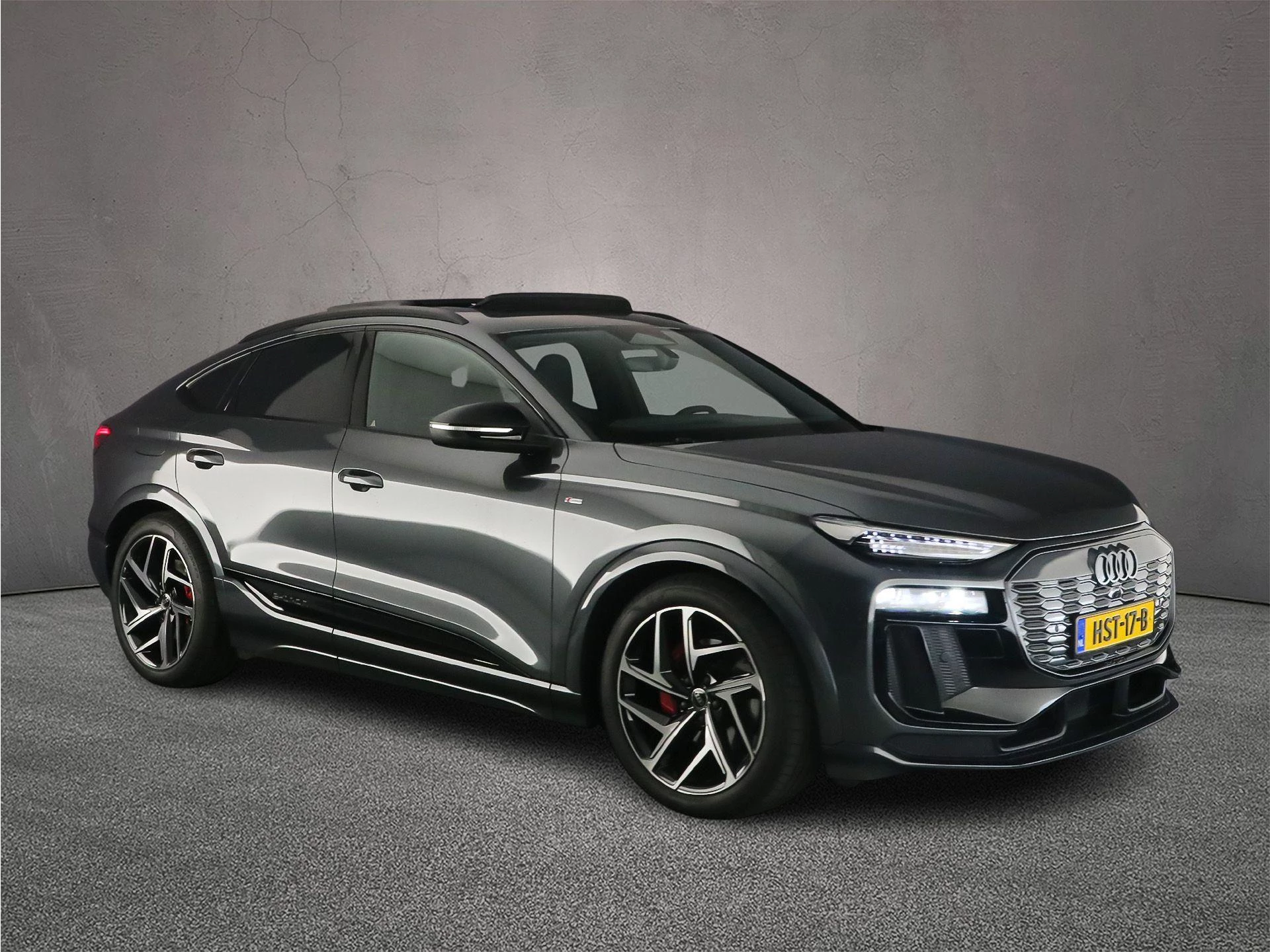 Hoofdafbeelding Audi Q6 e-tron