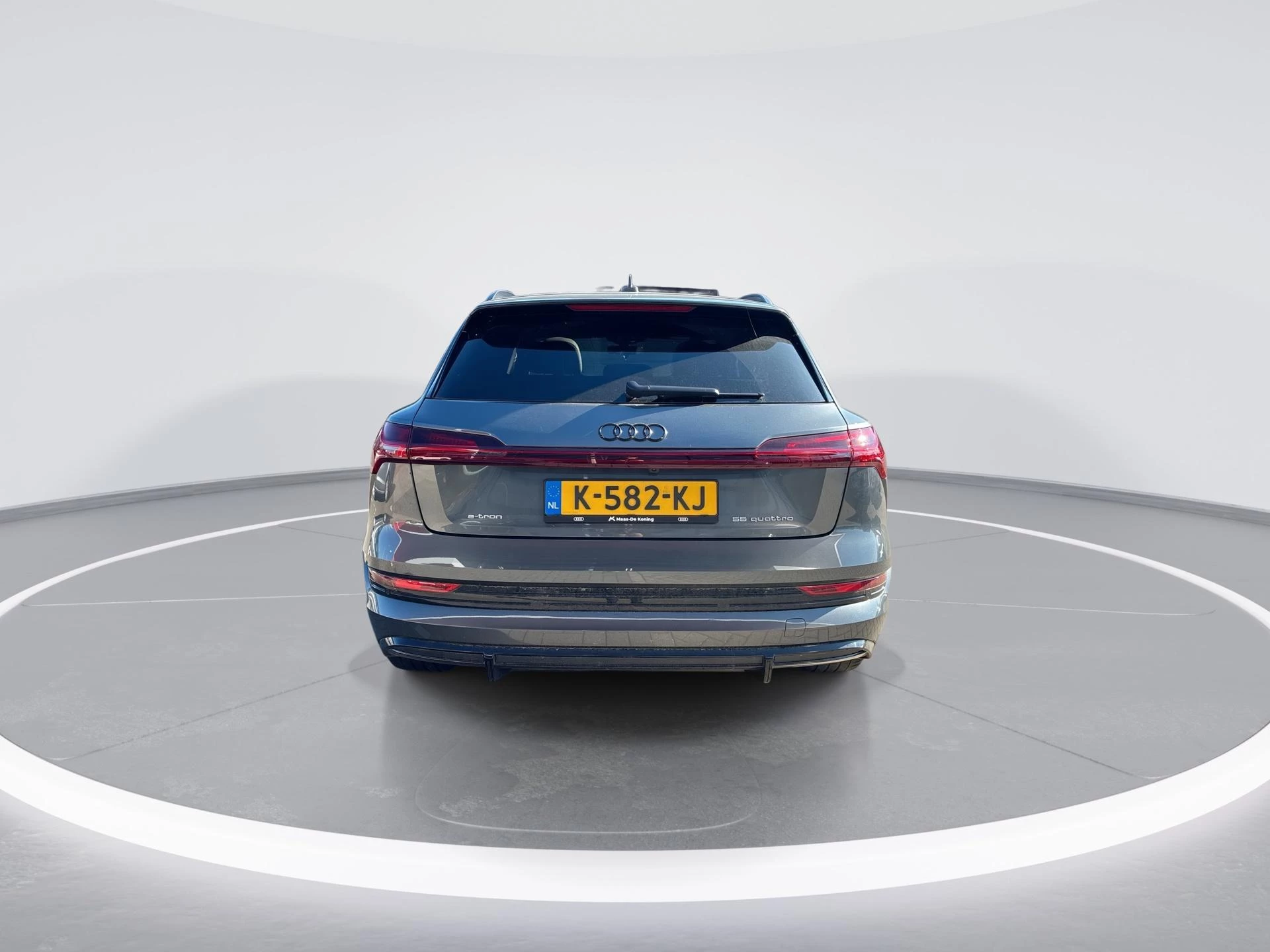 Hoofdafbeelding Audi e-tron