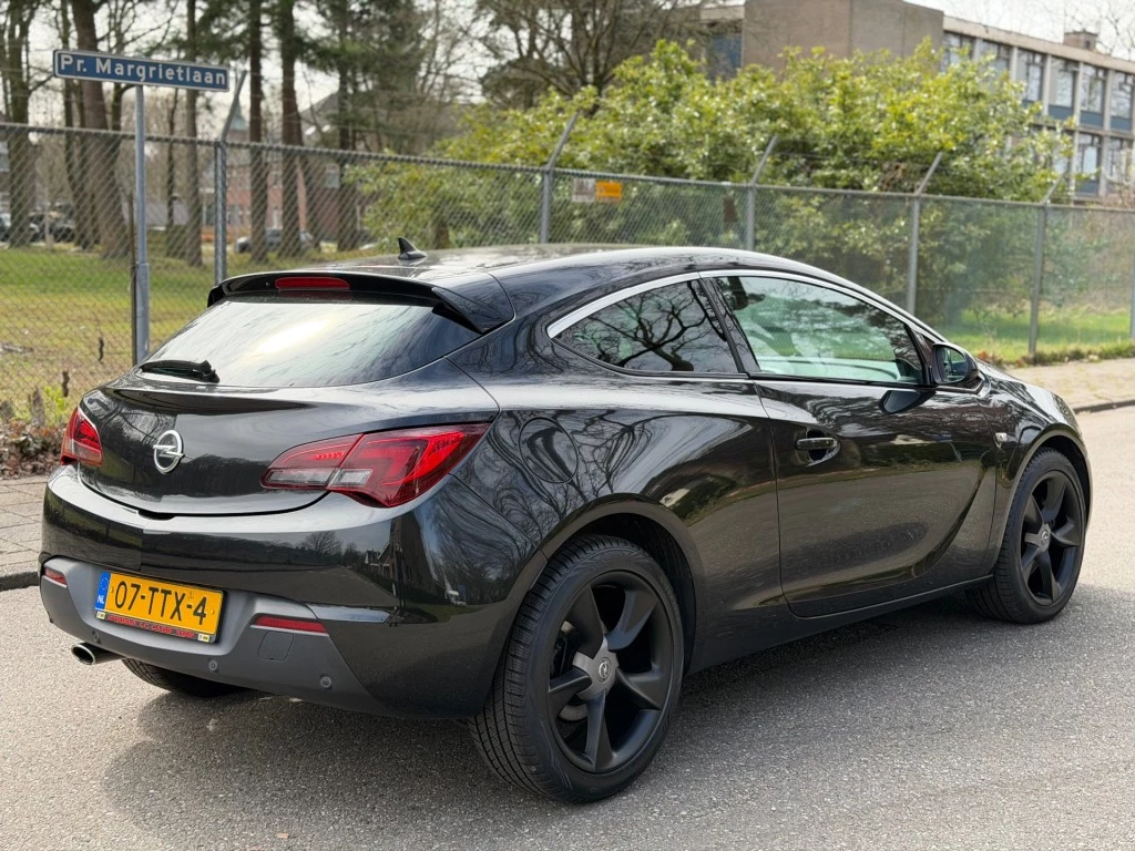 Hoofdafbeelding Opel Astra