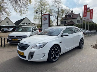 Hoofdafbeelding Opel Insignia Opel Insignia 2.8 T OPC 4X4 325PK AUTOMAAT **HANDEL OF EXPORT**