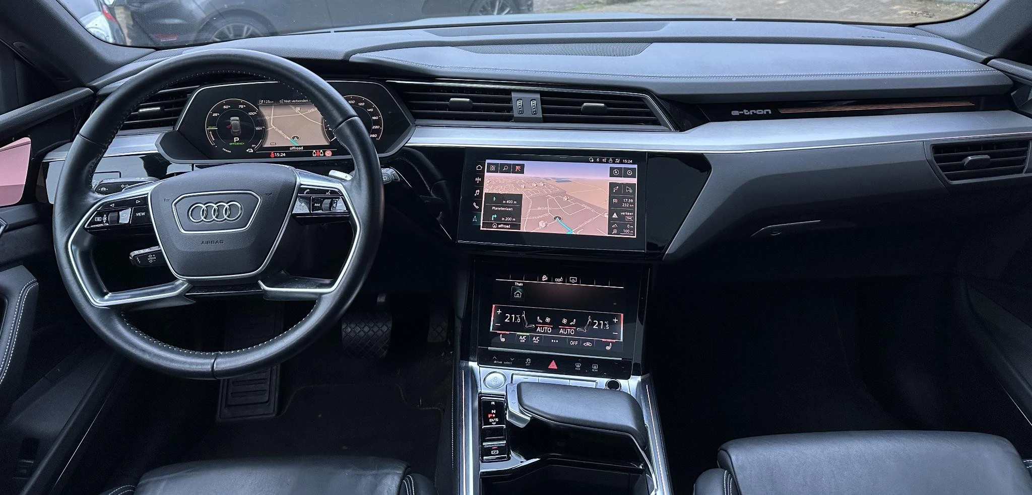 Hoofdafbeelding Audi e-tron