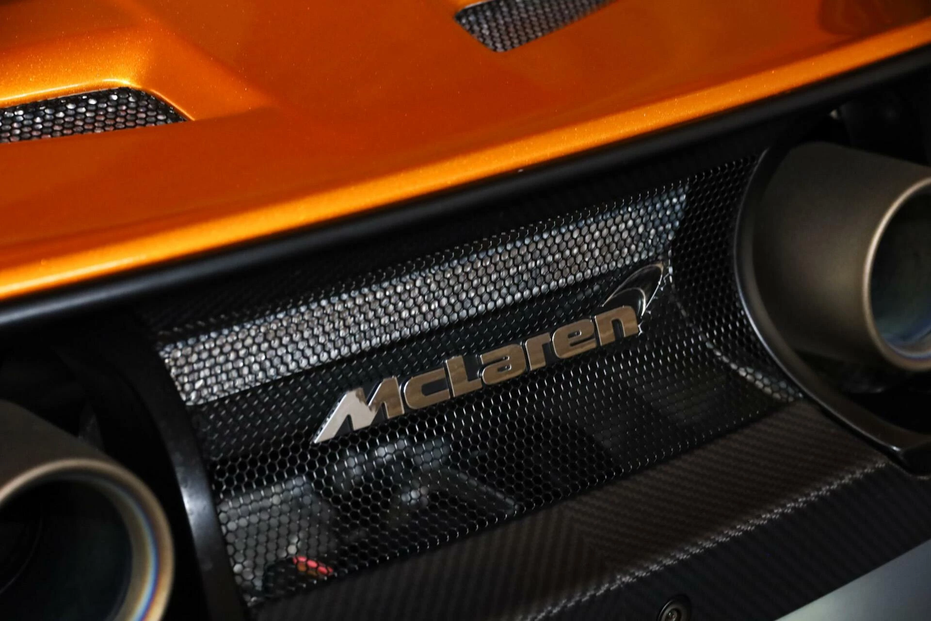 Hoofdafbeelding McLaren 675LT