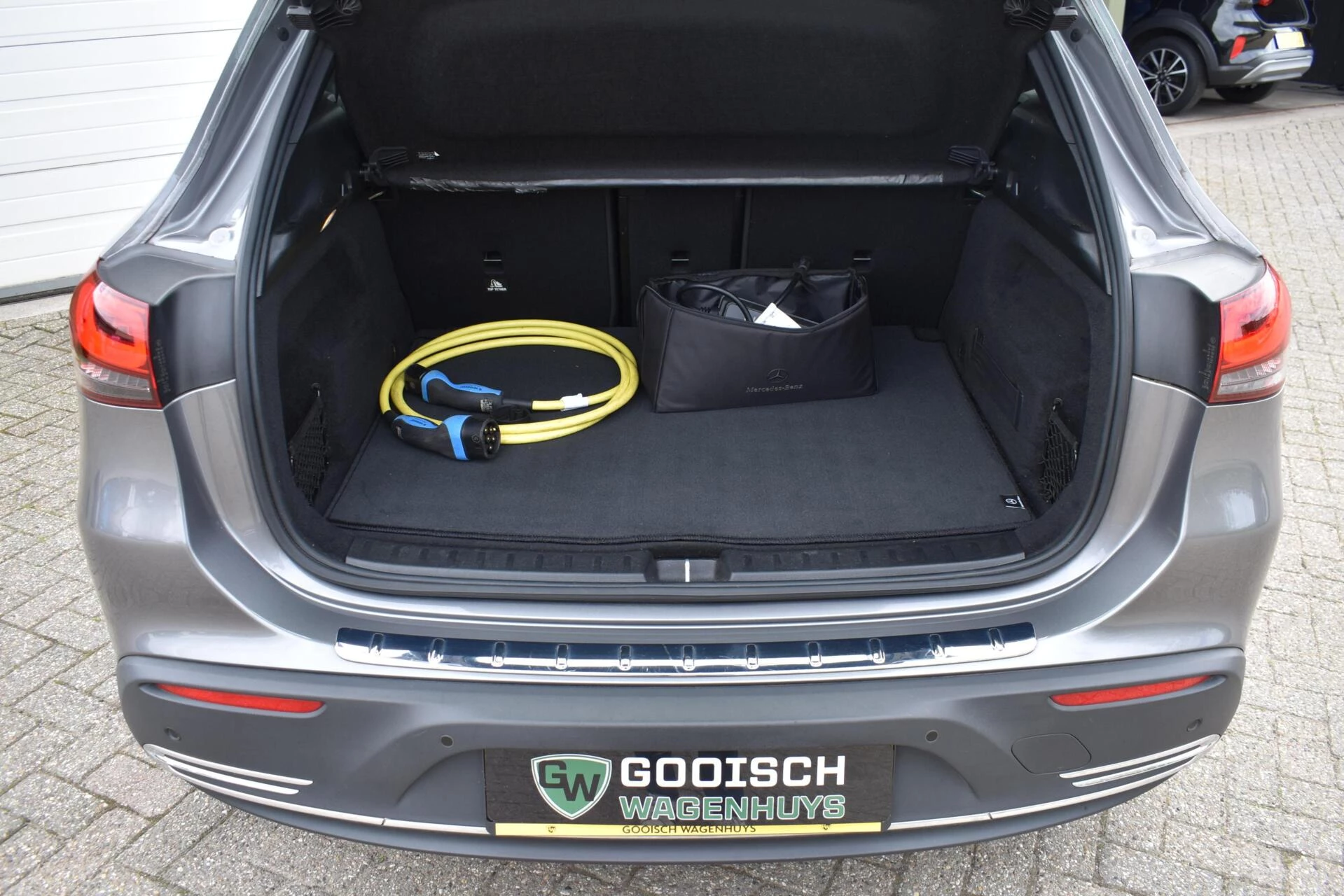 Hoofdafbeelding Mercedes-Benz EQA