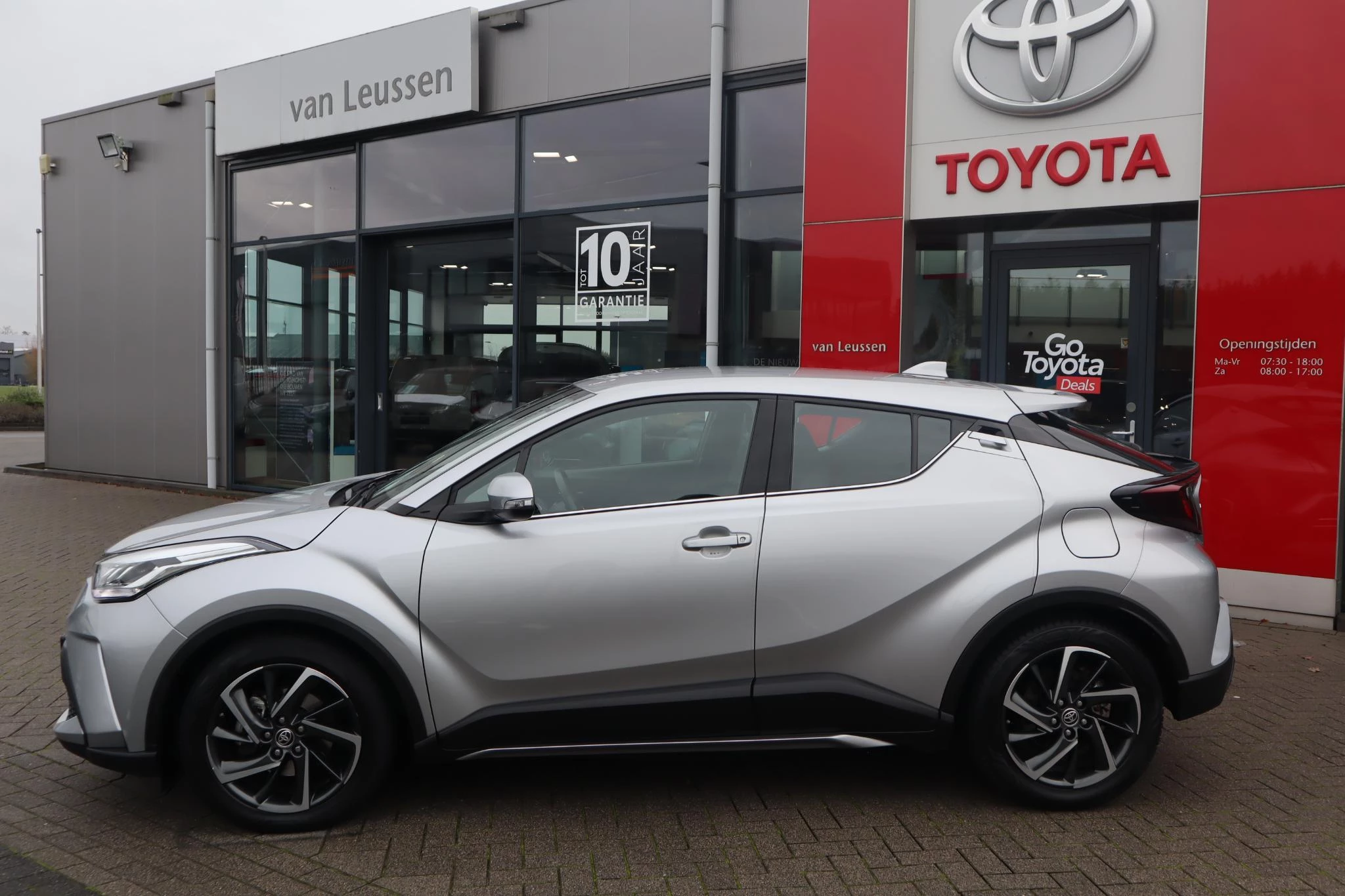 Hoofdafbeelding Toyota C-HR