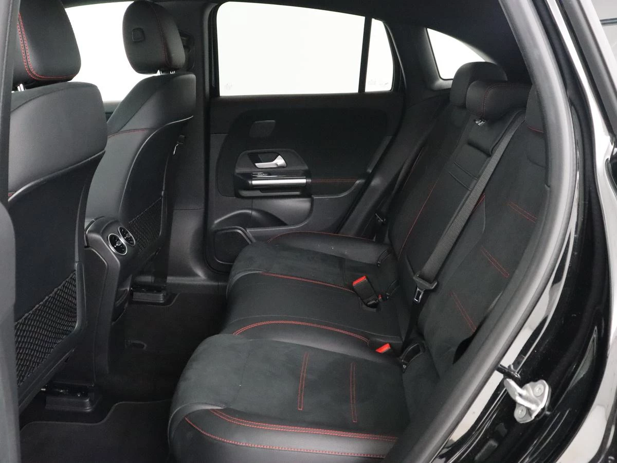 Hoofdafbeelding Mercedes-Benz EQA