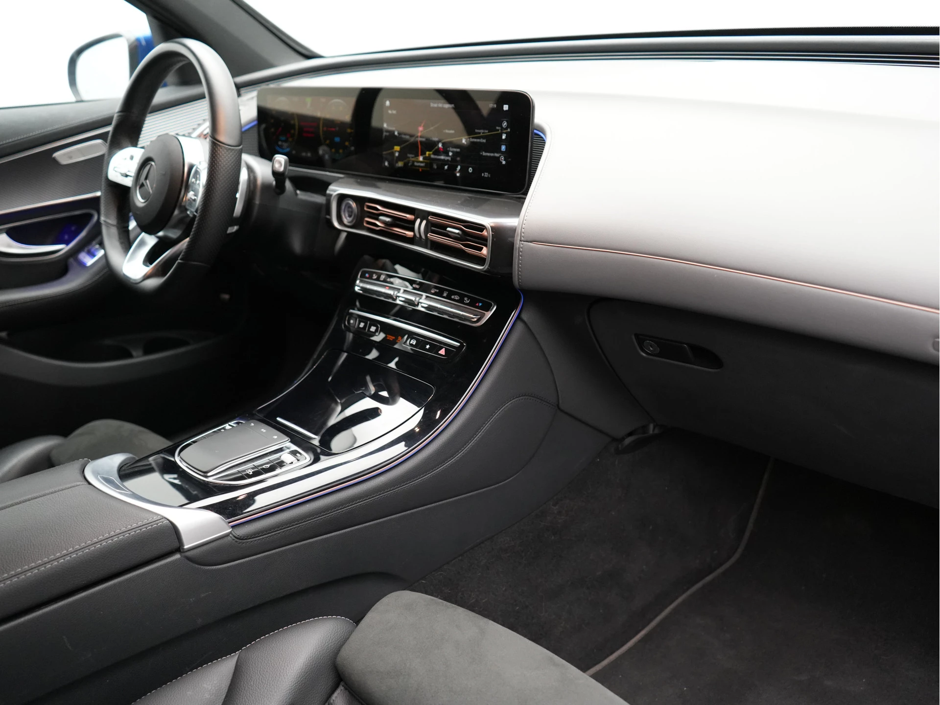 Hoofdafbeelding Mercedes-Benz EQC