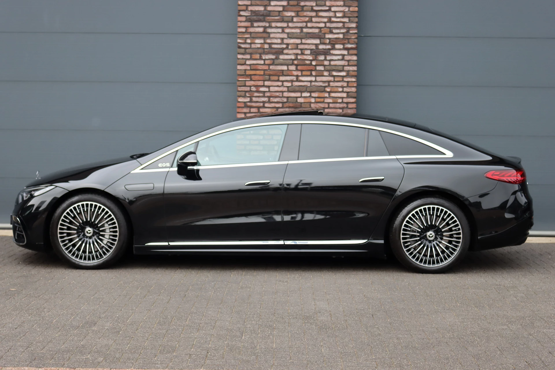 Hoofdafbeelding Mercedes-Benz EQS