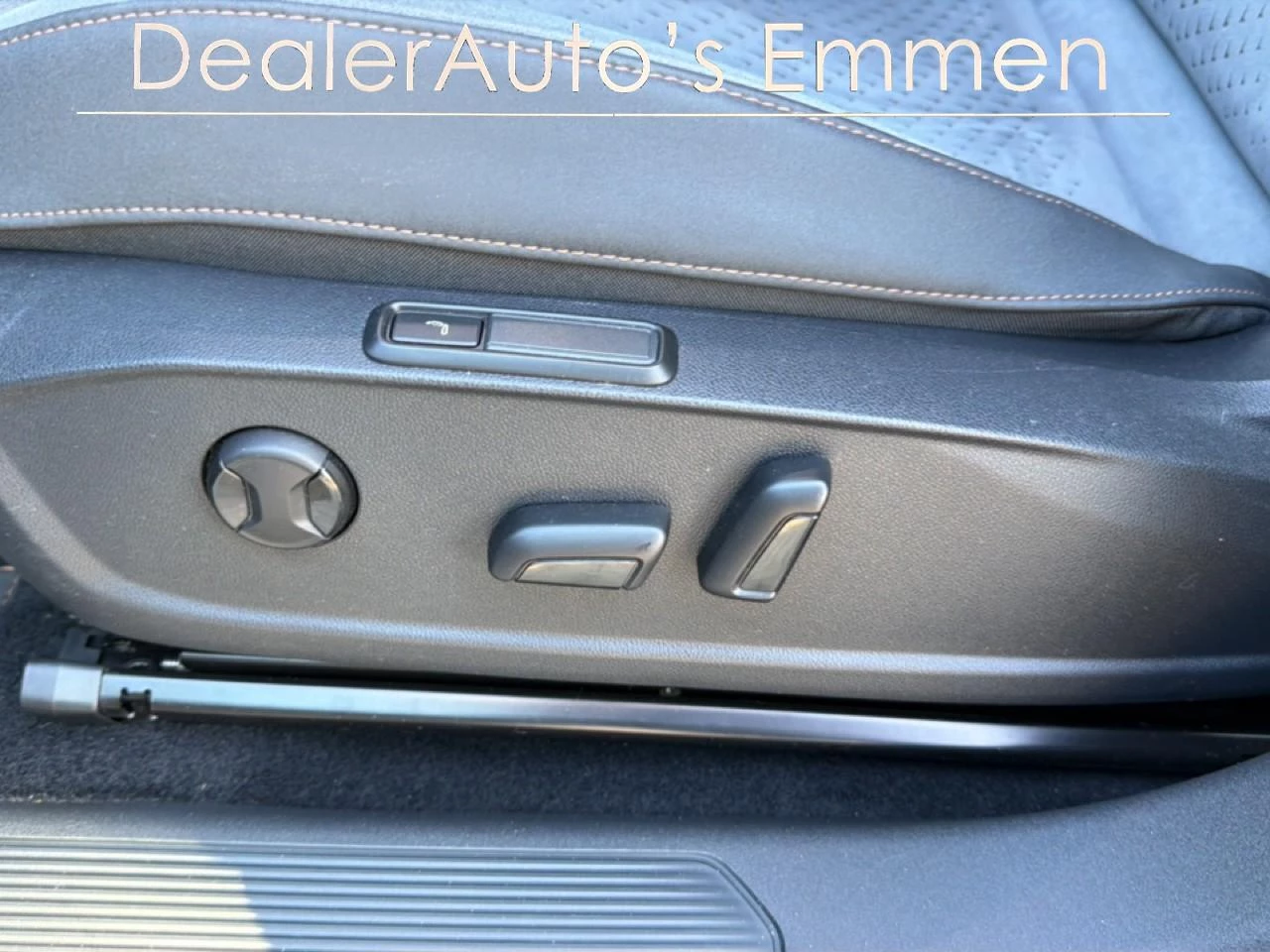 Hoofdafbeelding CUPRA Born