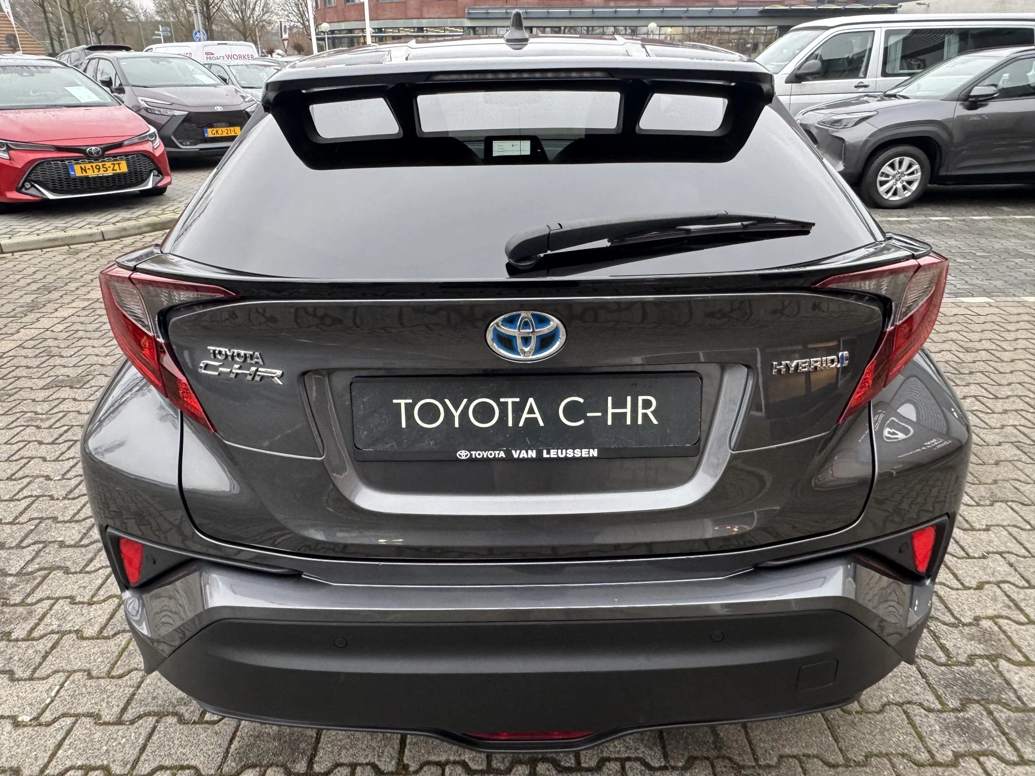 Hoofdafbeelding Toyota C-HR