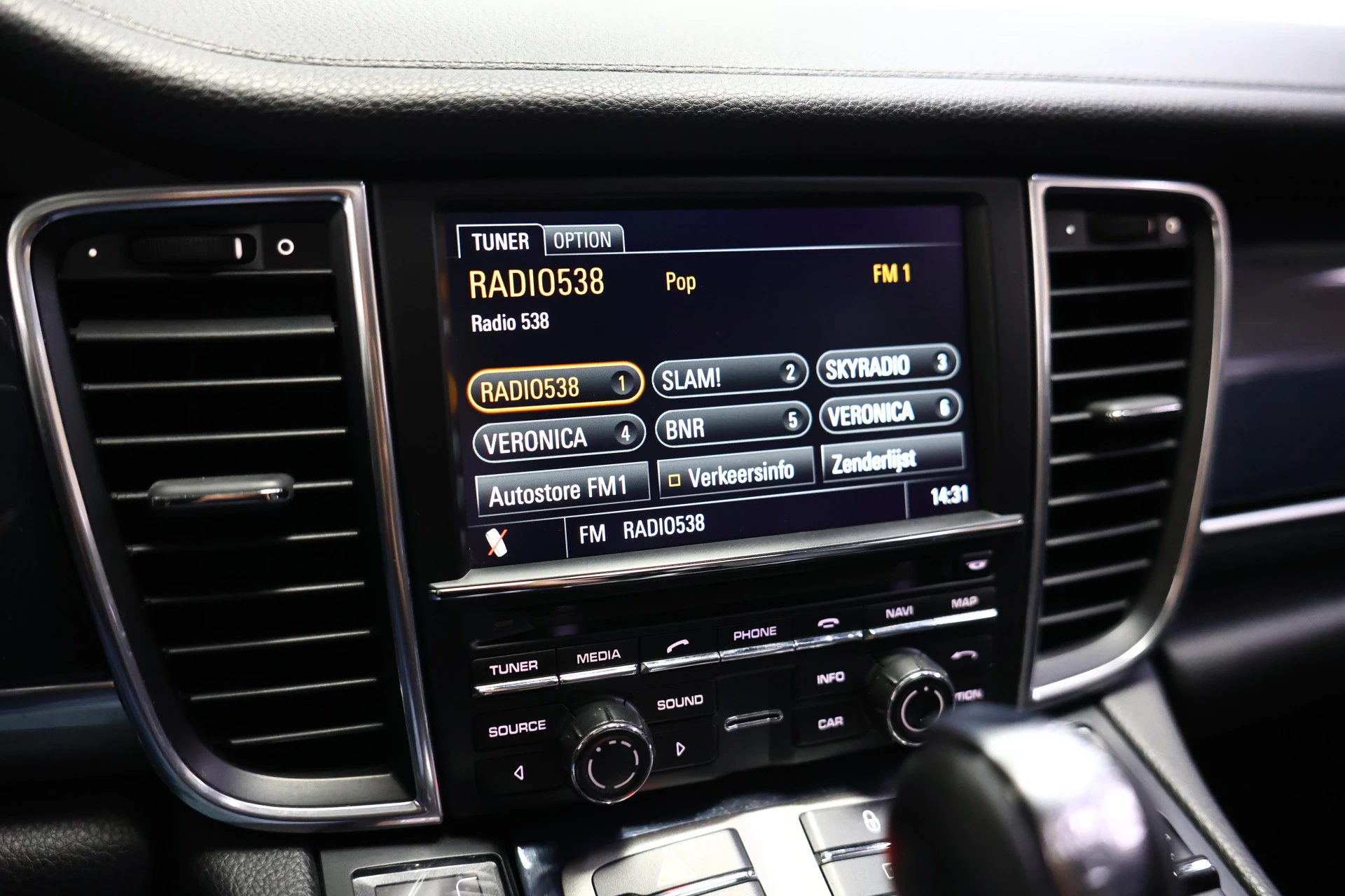 Hoofdafbeelding Porsche Panamera