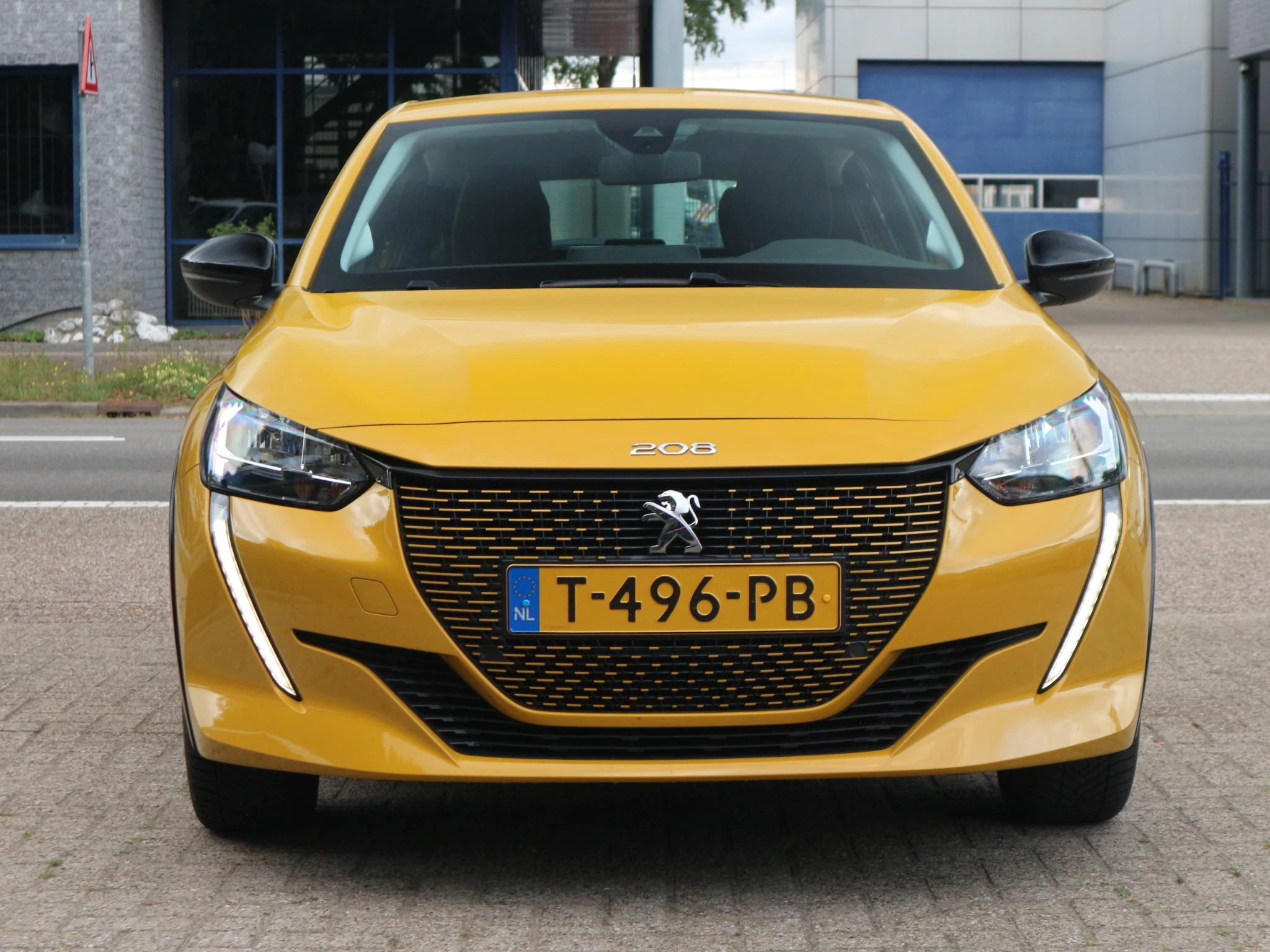 Hoofdafbeelding Peugeot e-208