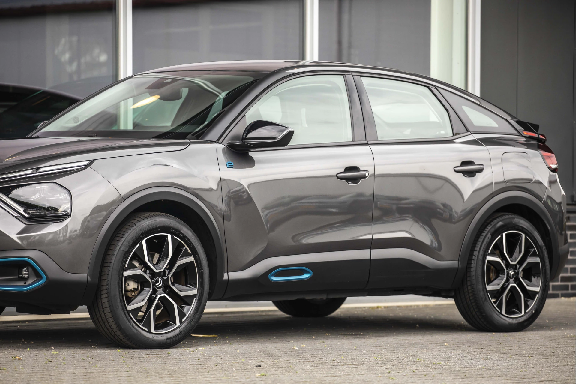 Hoofdafbeelding Citroën ë-C4
