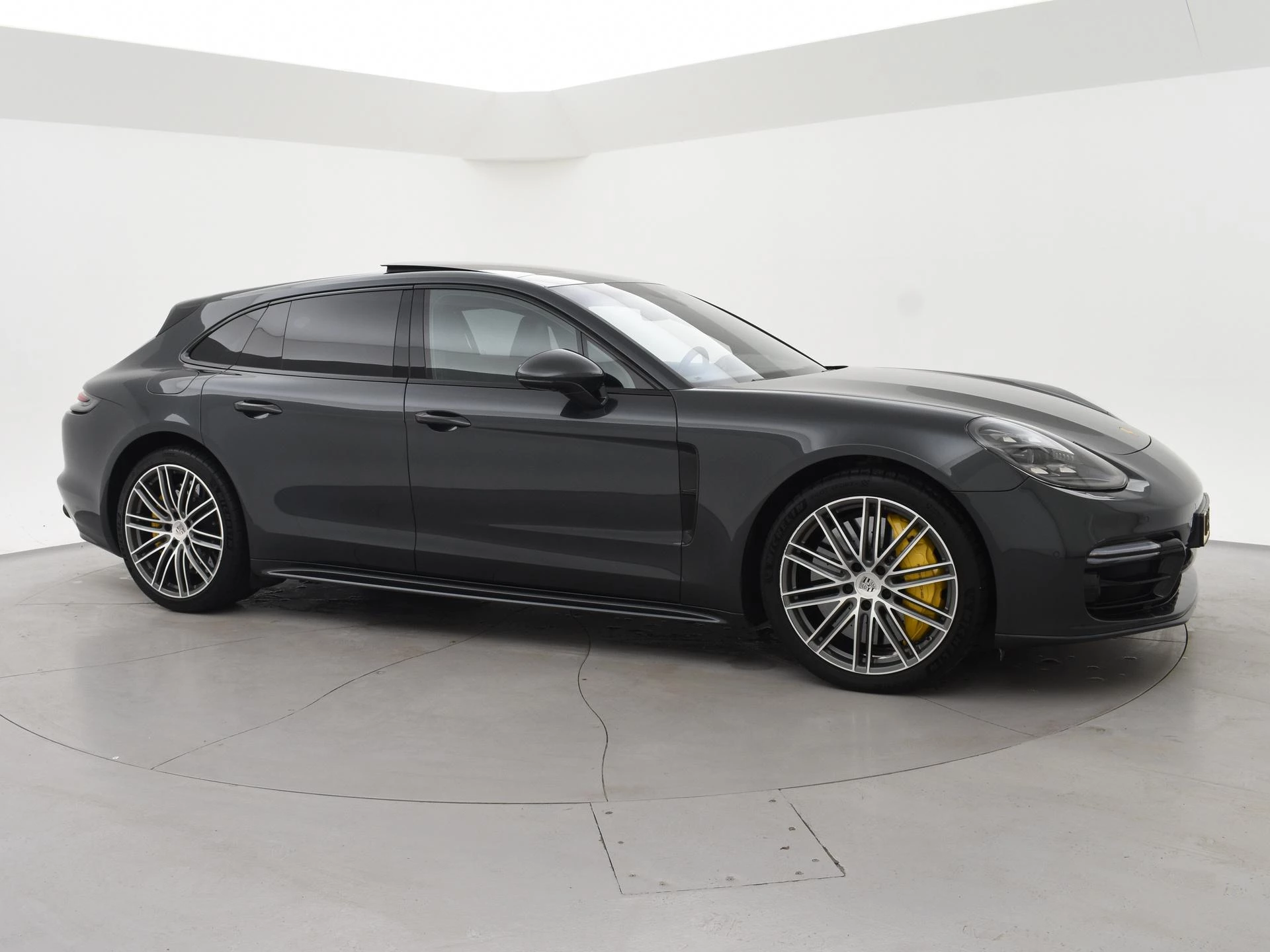Hoofdafbeelding Porsche Panamera