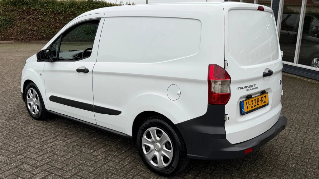 Hoofdafbeelding Ford Transit Courier