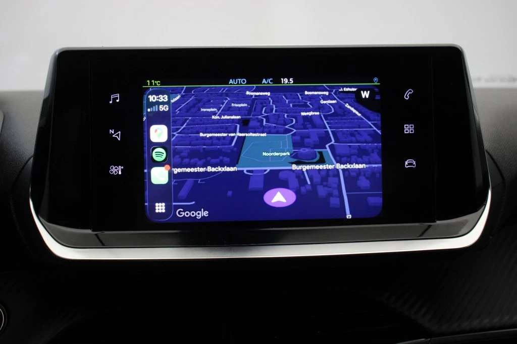 Hoofdafbeelding Peugeot e-2008