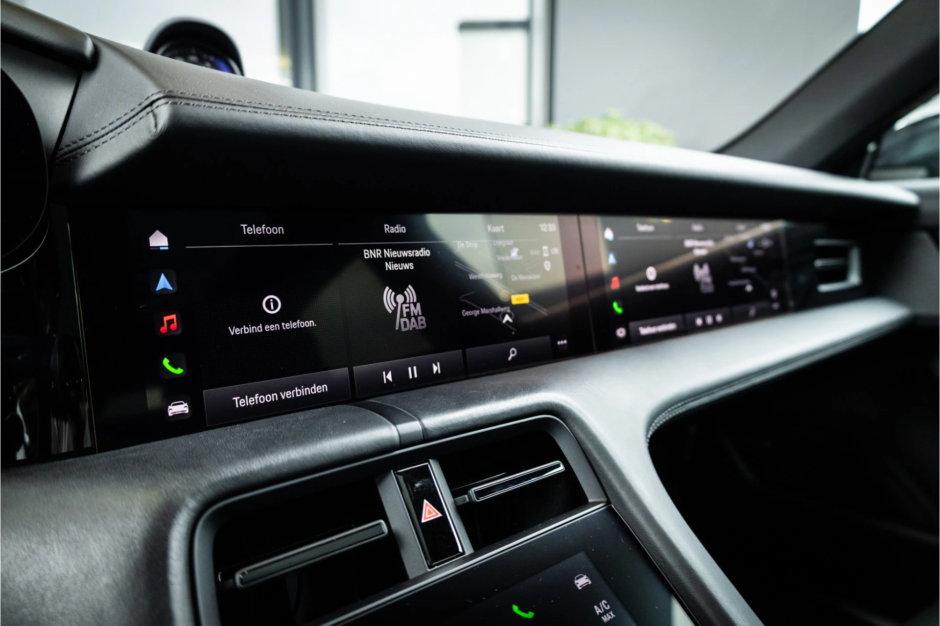 Hoofdafbeelding Porsche Taycan