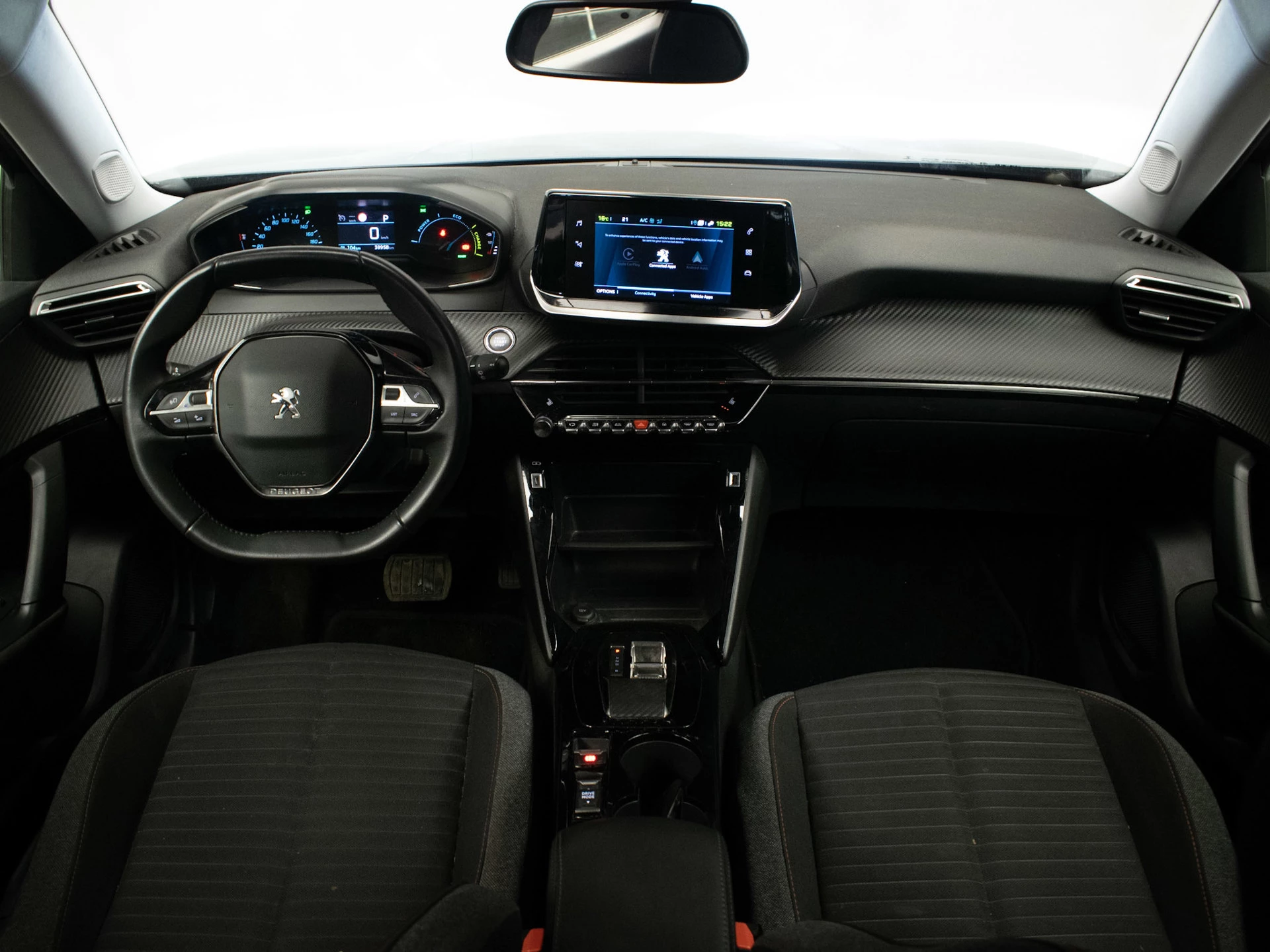 Hoofdafbeelding Peugeot e-2008