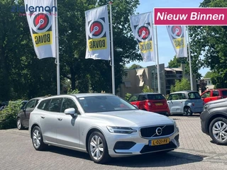 Volvo V60 2.0 B3 Momentum Business Automaat - Carplay, Camera, Trekhaak