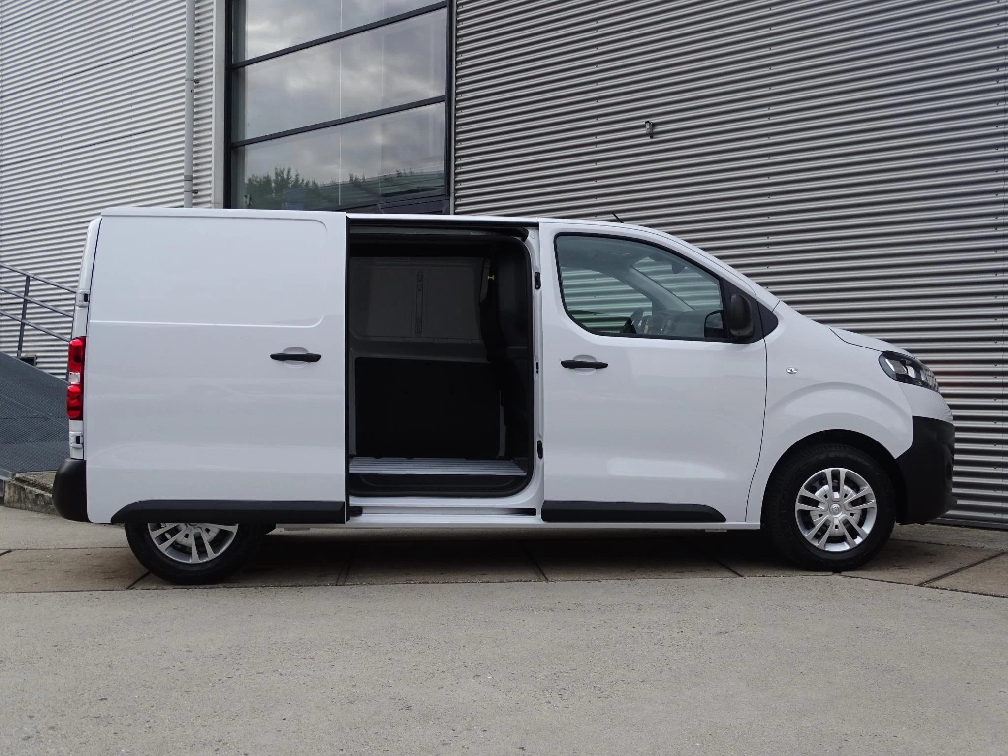 Hoofdafbeelding Opel Vivaro-e