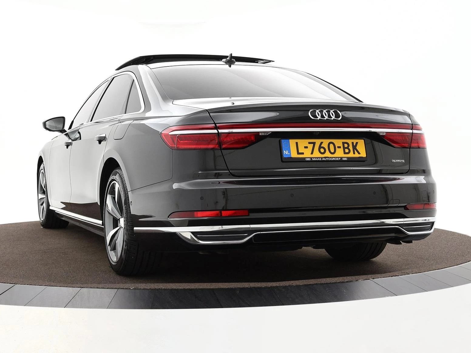 Hoofdafbeelding Audi A8