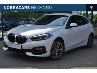 BMW 1 Serie 118i Sport Line Automaat / Sportstoelen / LED / Live Cockpit Professional / PDC / Cruise Control