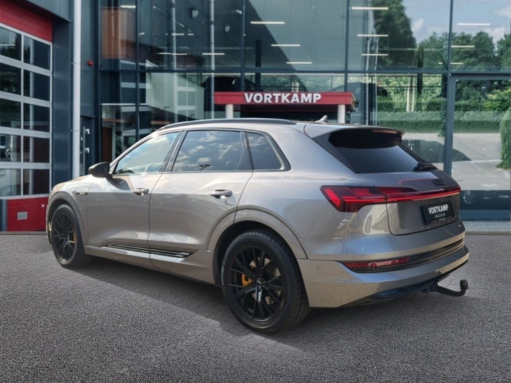 Hoofdafbeelding Audi e-tron