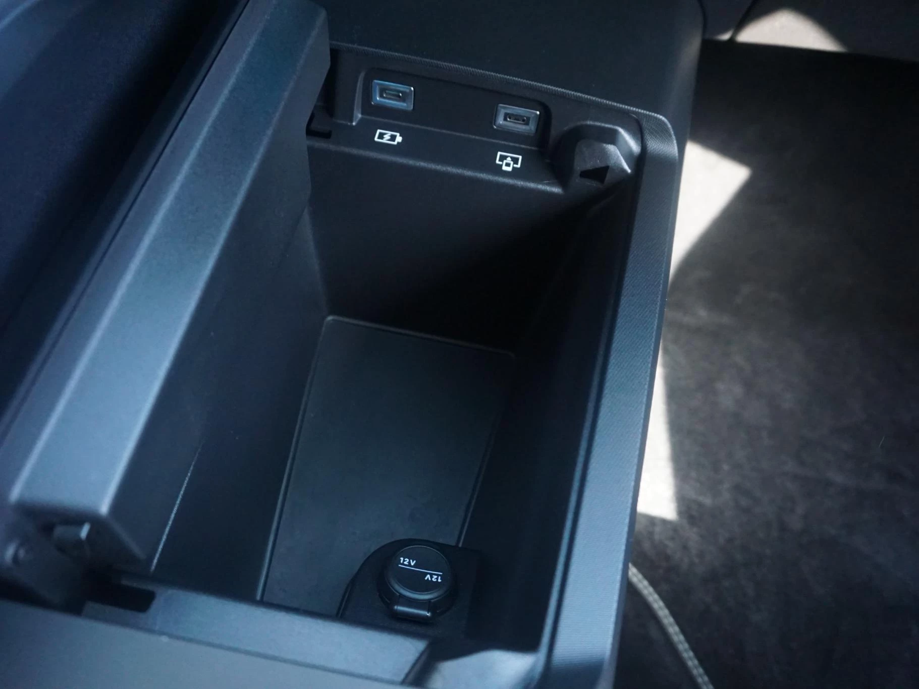 Hoofdafbeelding Peugeot e-5008