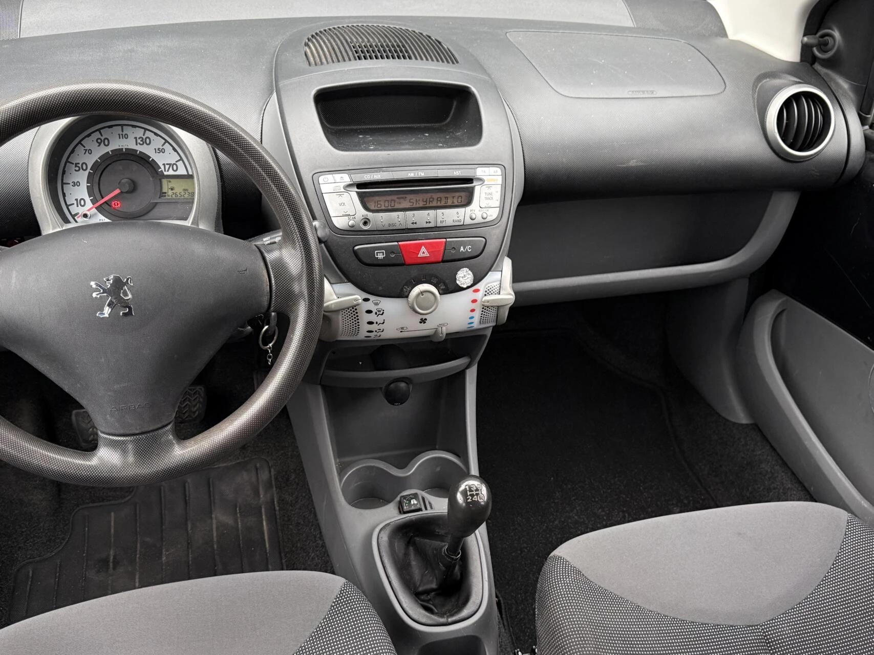 Hoofdafbeelding Peugeot 107