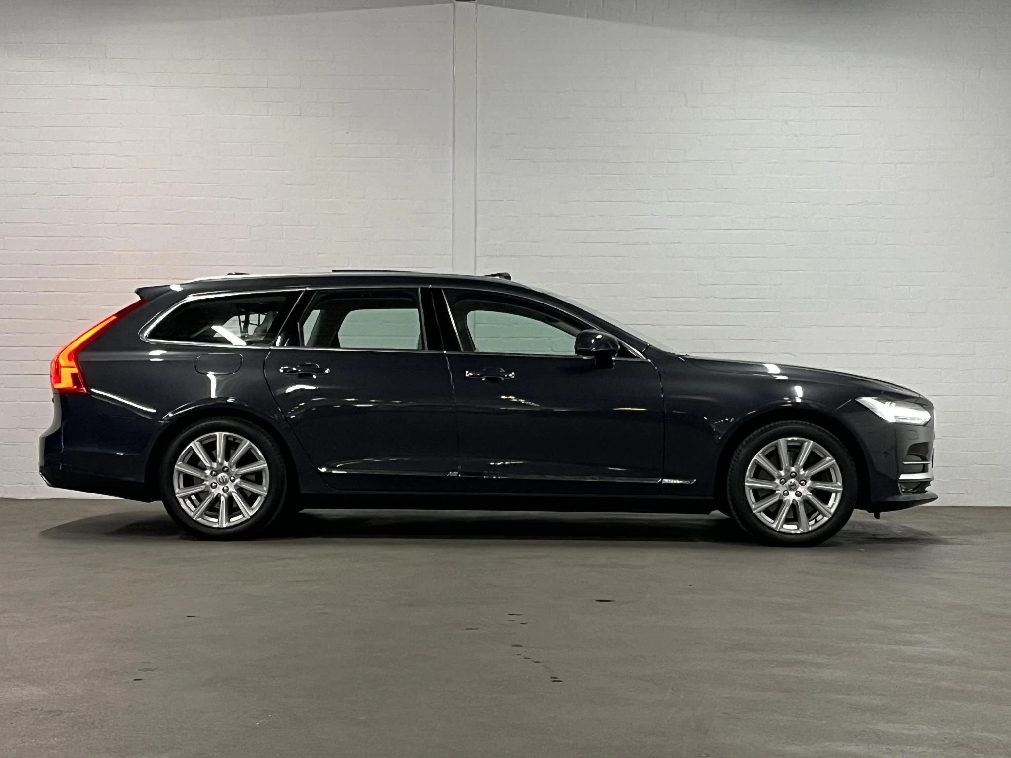 Hoofdafbeelding Volvo V90