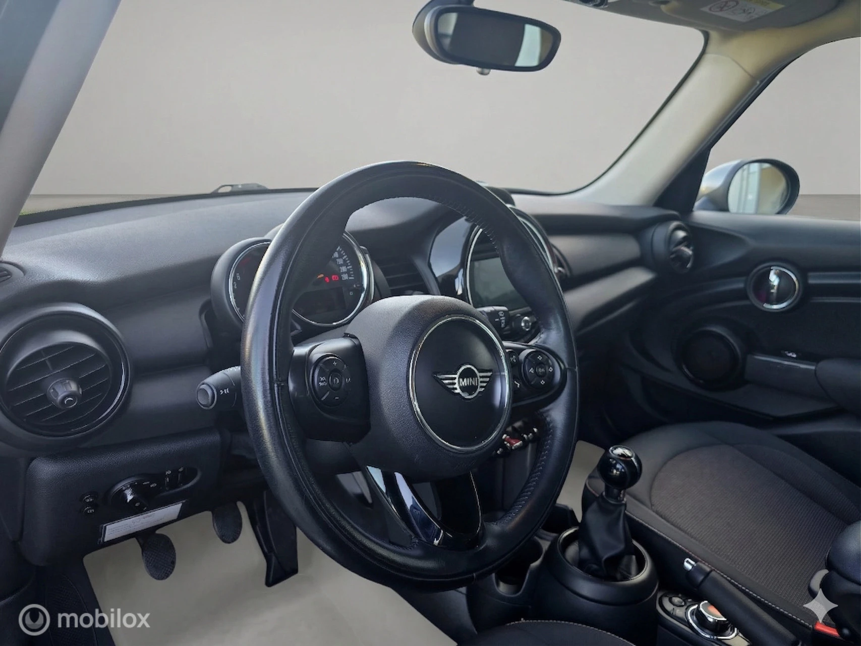 Hoofdafbeelding MINI One