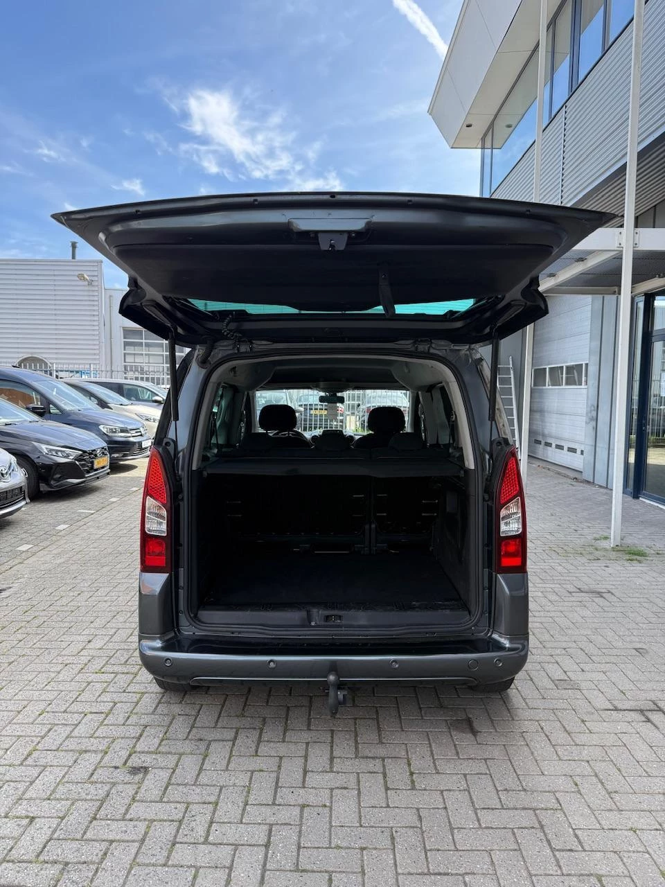 Hoofdafbeelding Peugeot Partner