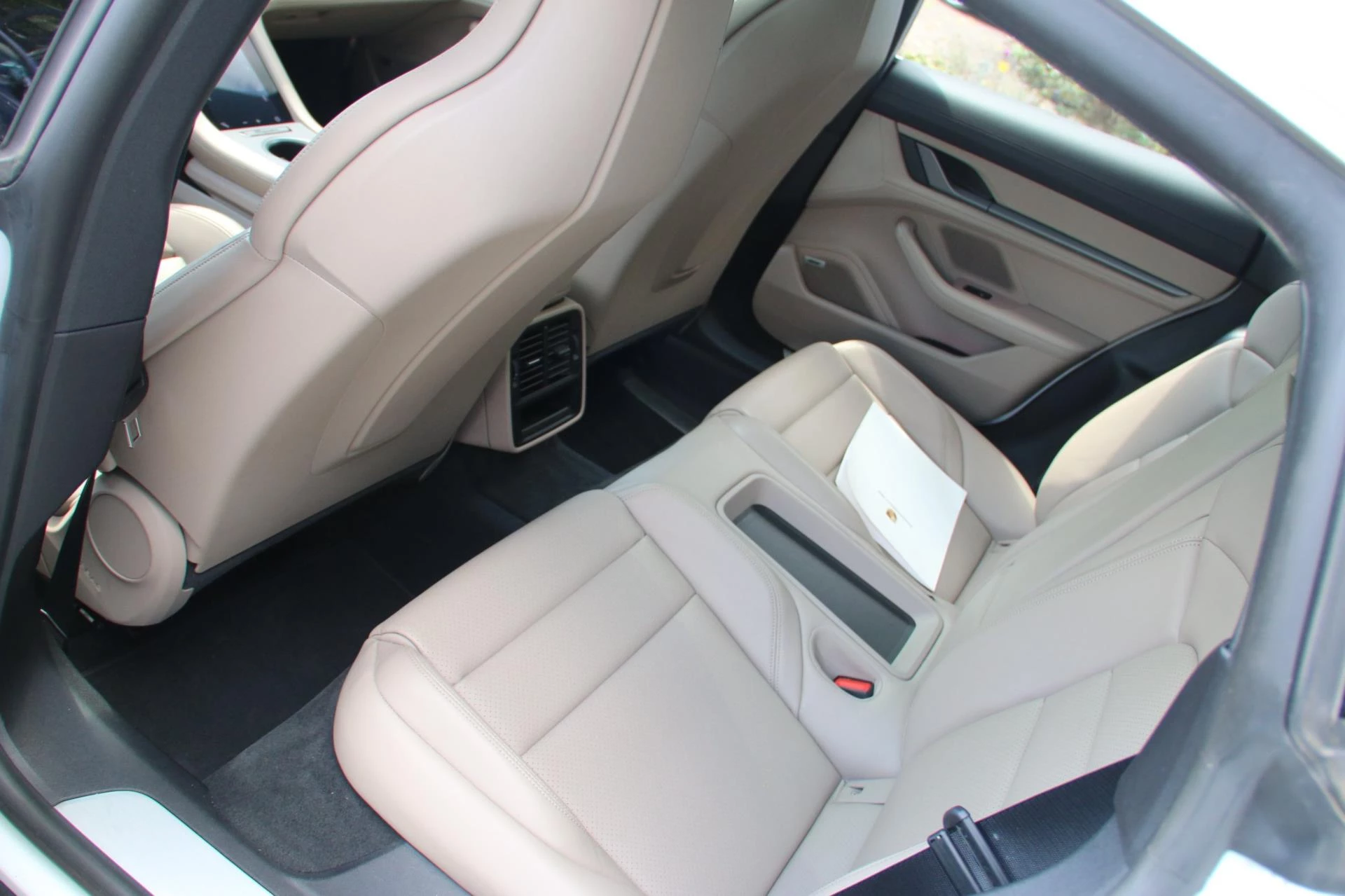 Hoofdafbeelding Porsche Taycan
