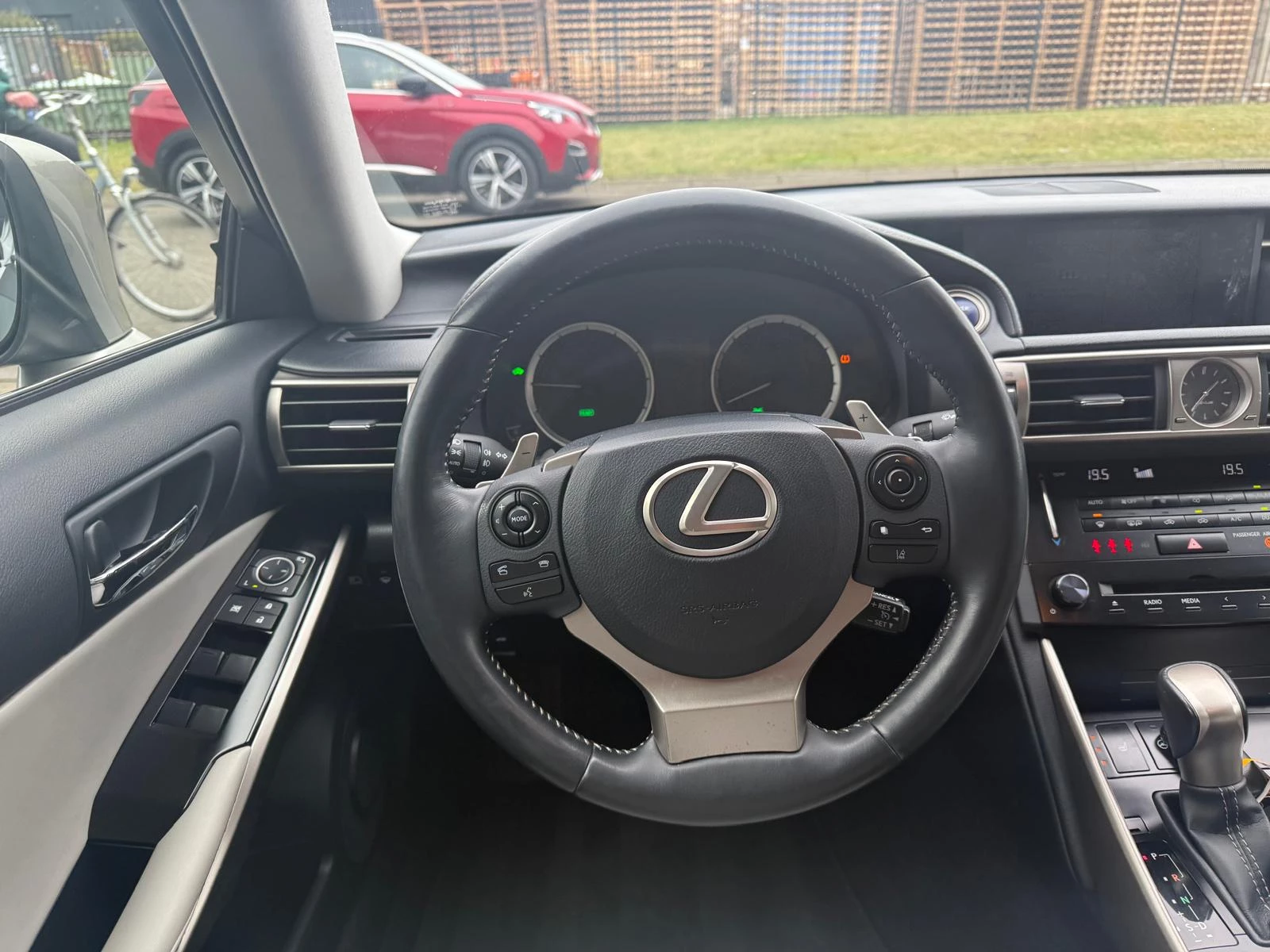 Hoofdafbeelding Lexus IS