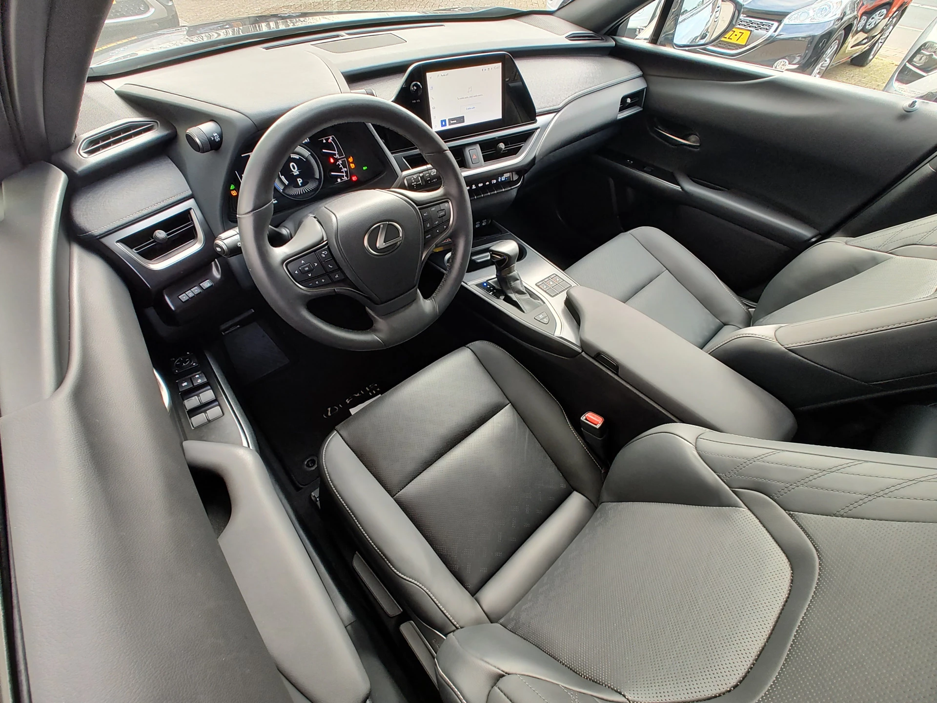 Hoofdafbeelding Lexus UX