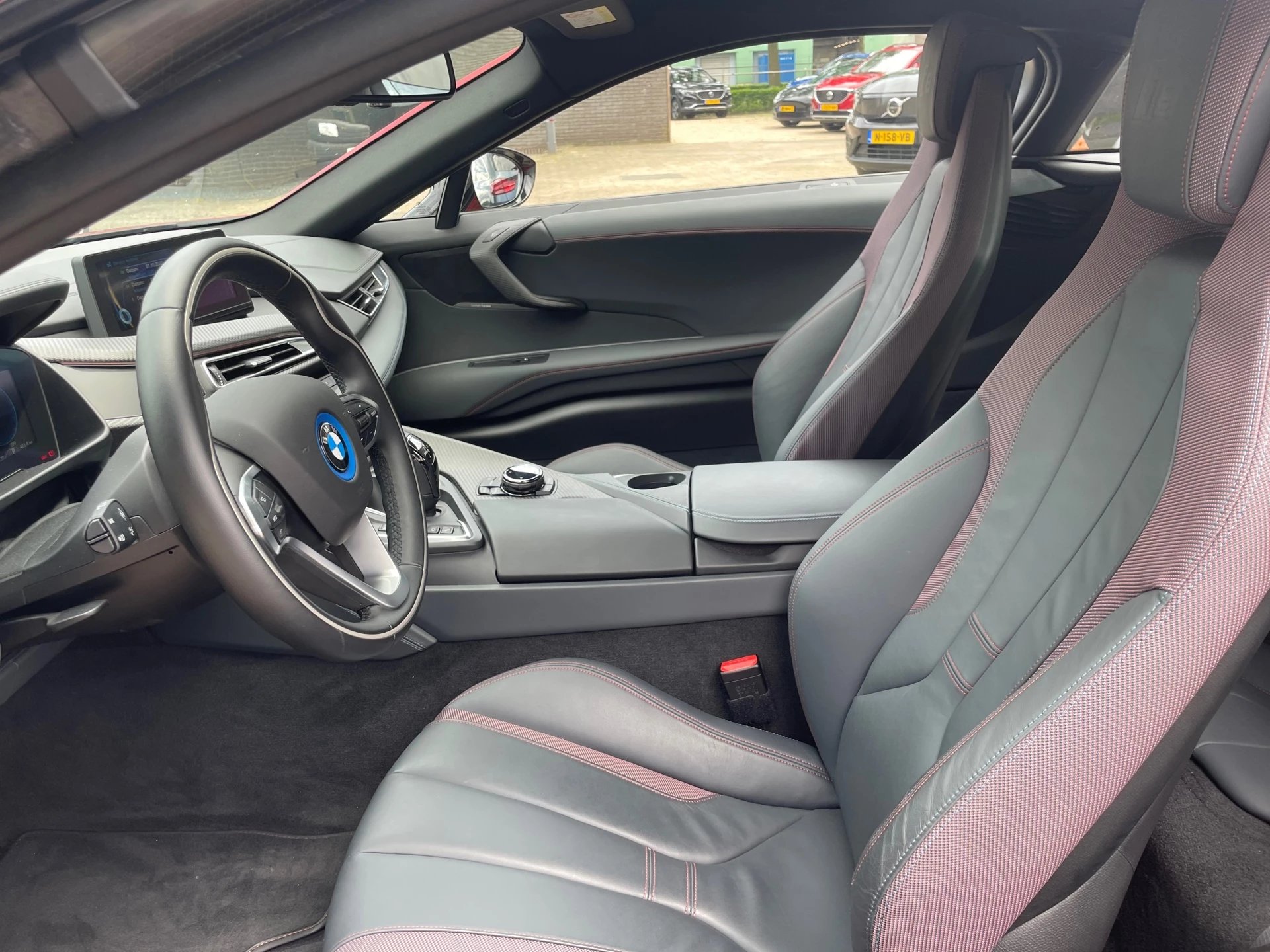 Hoofdafbeelding BMW i8