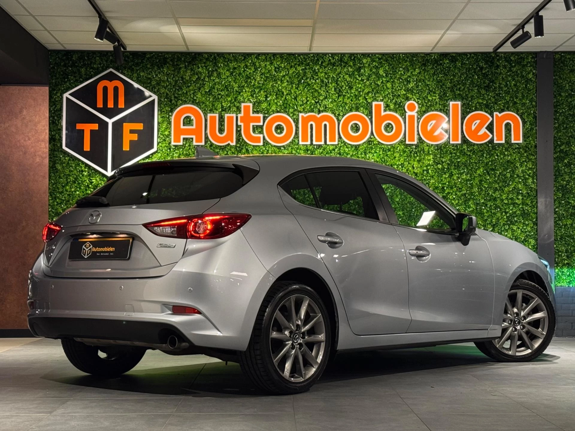 Hoofdafbeelding Mazda 3