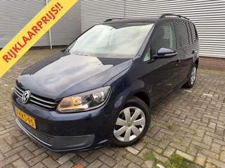 Hoofdafbeelding Volkswagen Touran Volkswagen Touran 1.2 TSI Comfortline BlueMotion,trekhaak,navigatie,rijdt perfect-diverse gebruikschades!