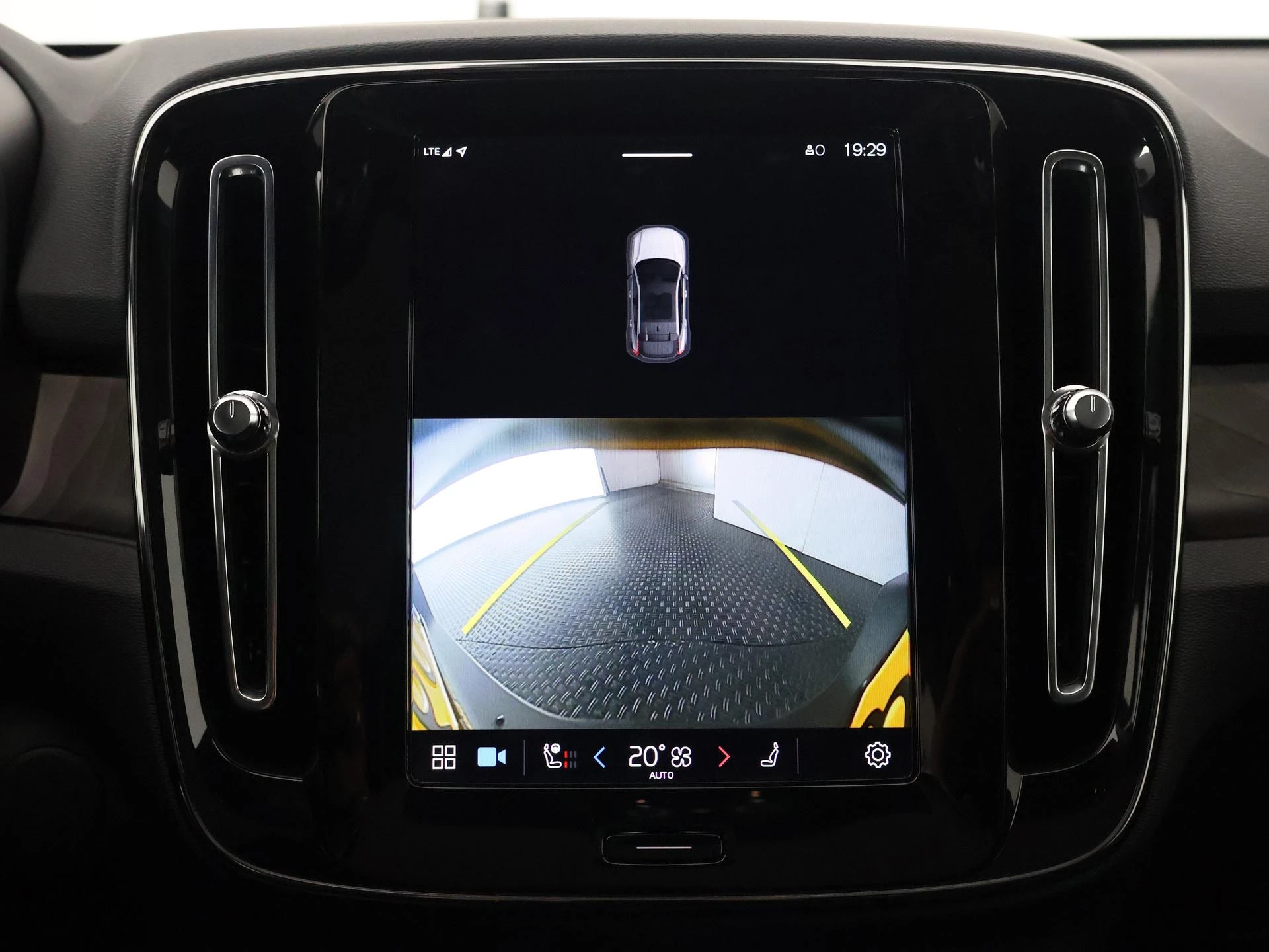 Hoofdafbeelding Volvo C40