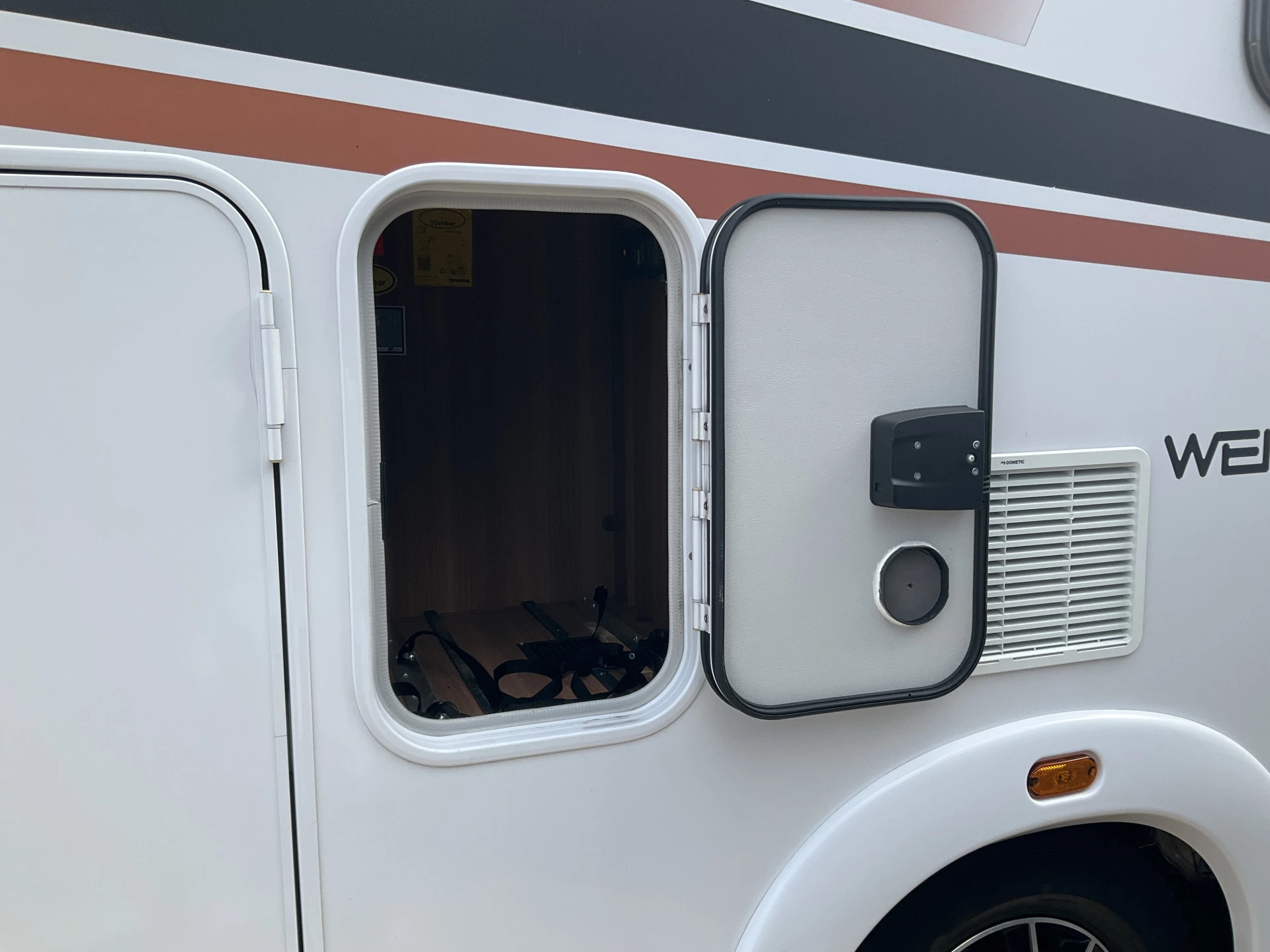 Hoofdafbeelding Weinsberg R57