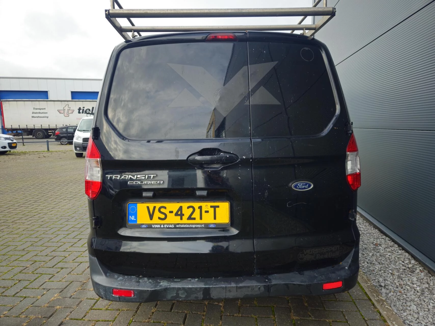 Hoofdafbeelding Ford Transit Courier