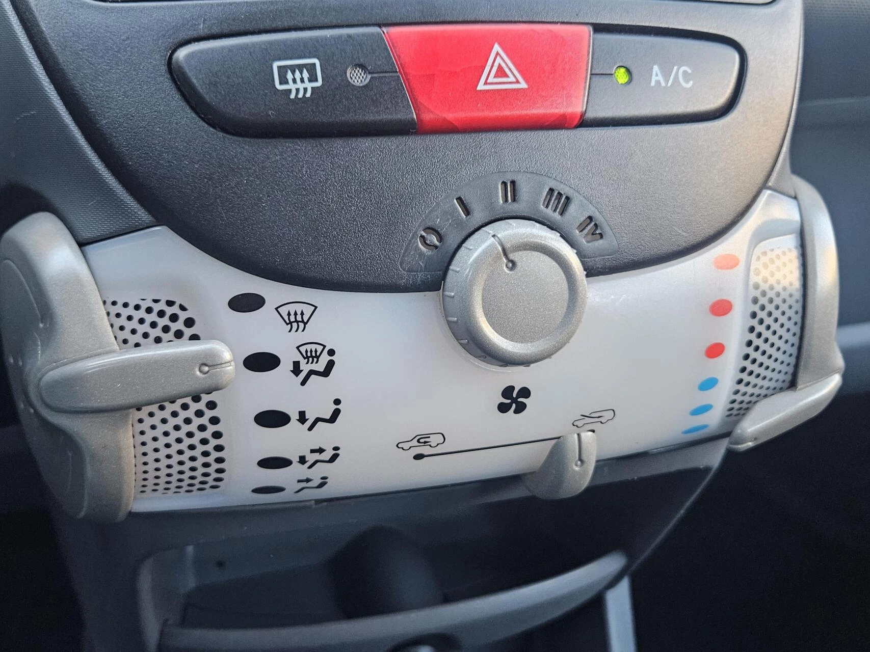 Hoofdafbeelding Peugeot 107