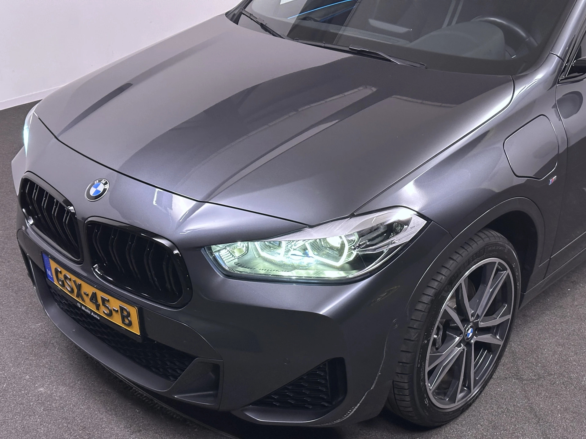 Hoofdafbeelding BMW X2