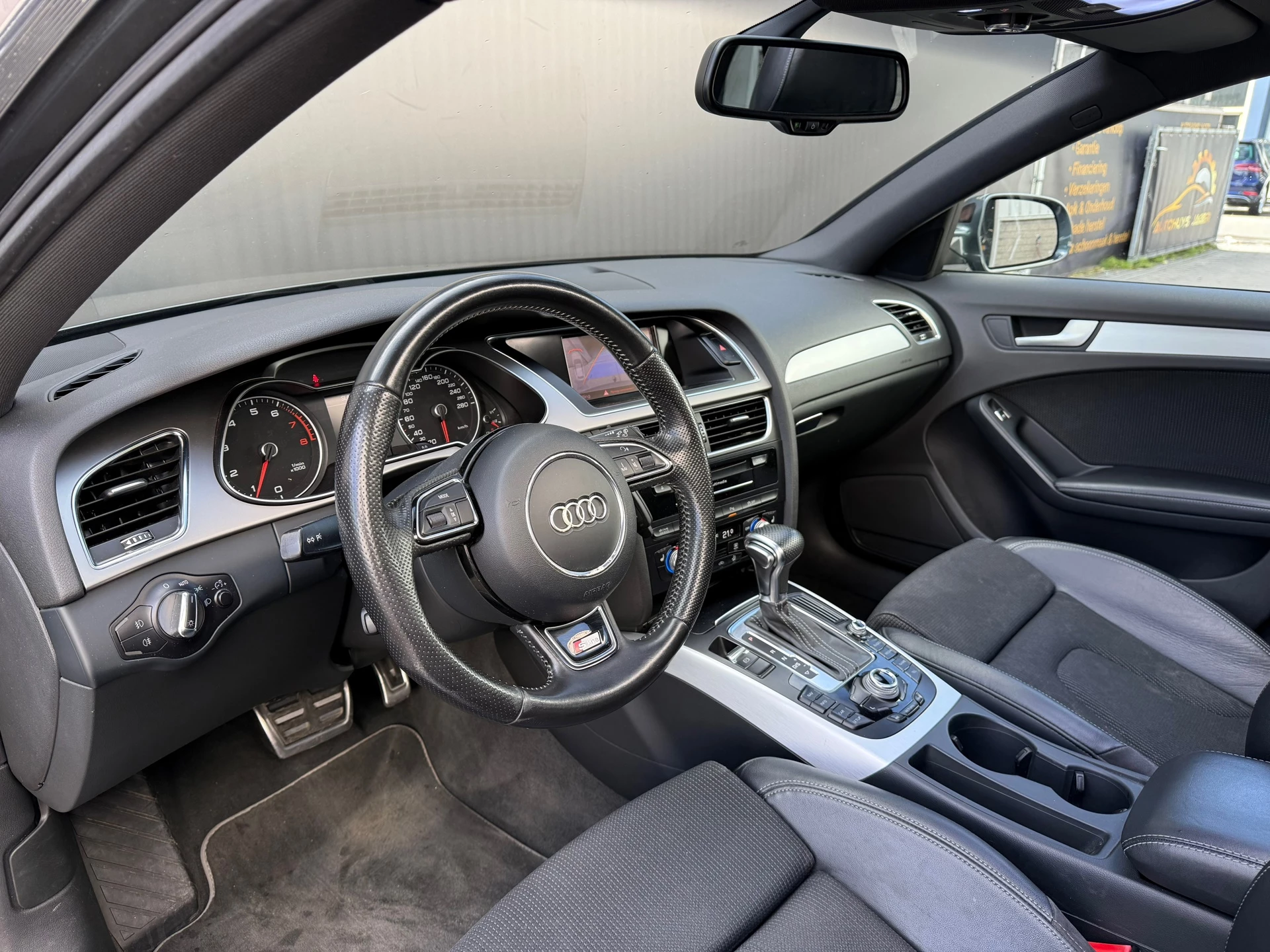 Hoofdafbeelding Audi A4