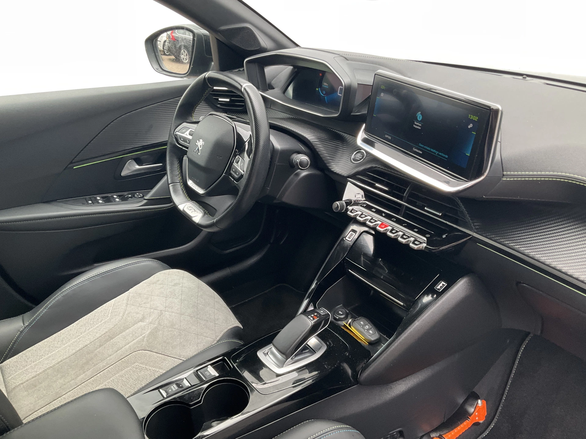 Hoofdafbeelding Peugeot e-208