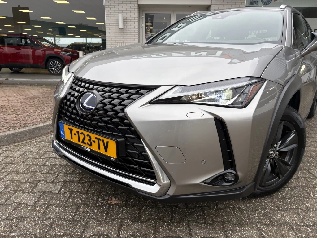 Hoofdafbeelding Lexus UX